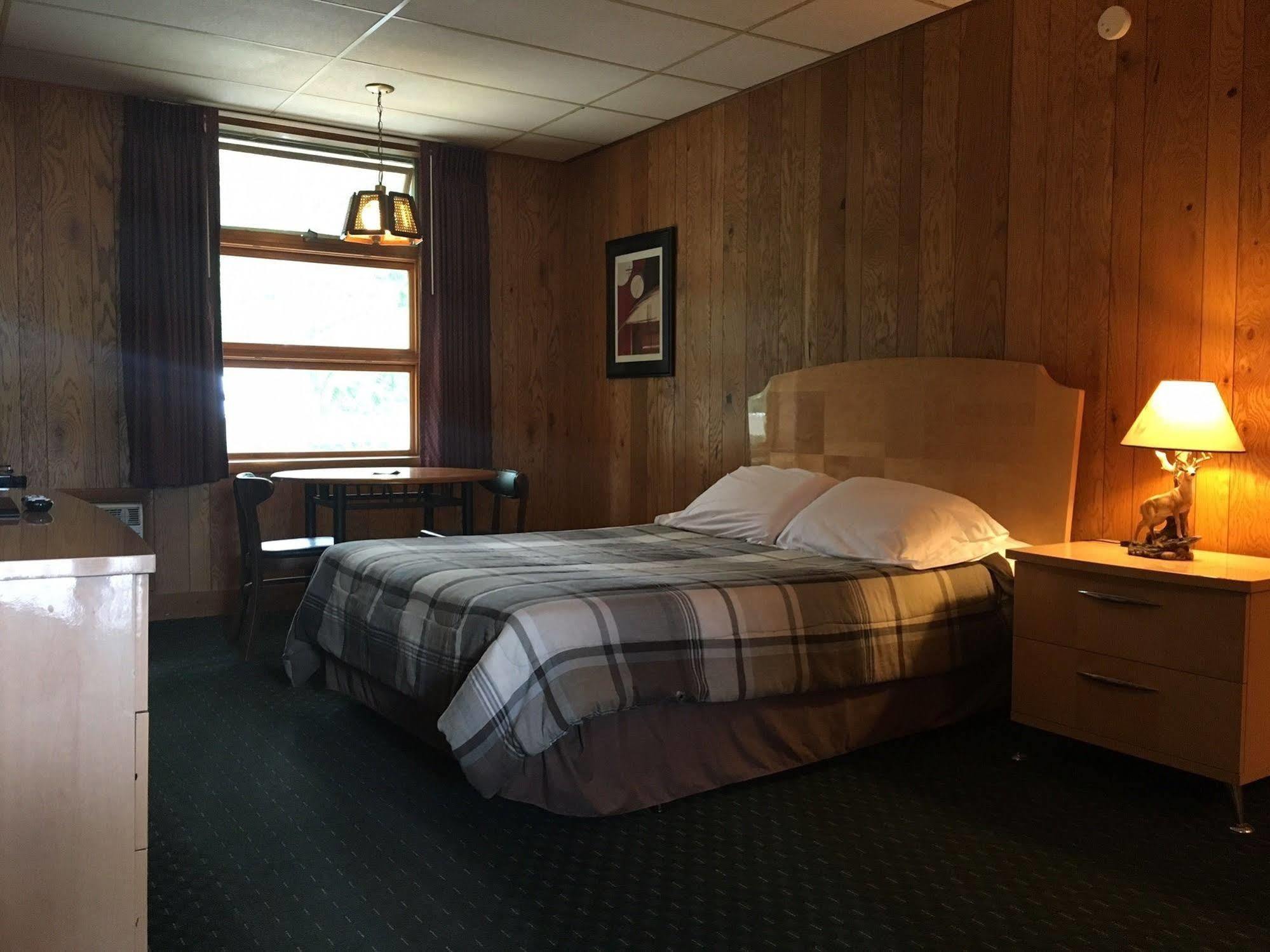 River Point Lodge Маги Вали Екстериор снимка